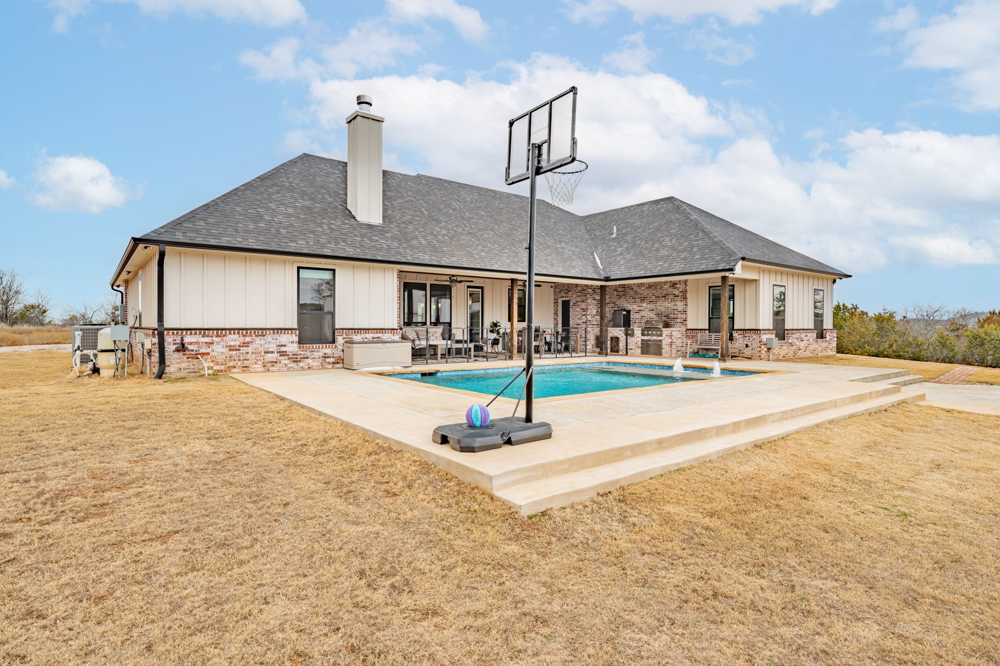 148 S Ranch Lane Graham TX 76450