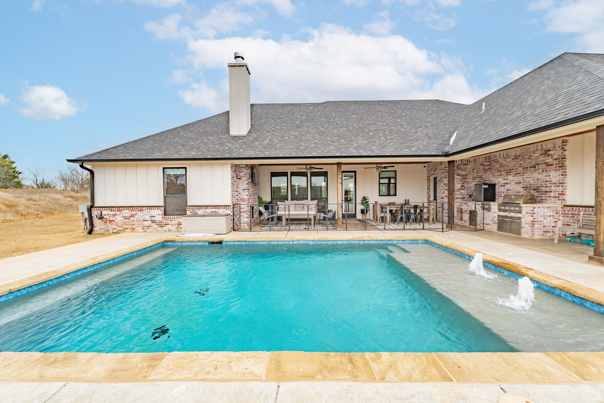 148 S Ranch Lane Graham TX 76450