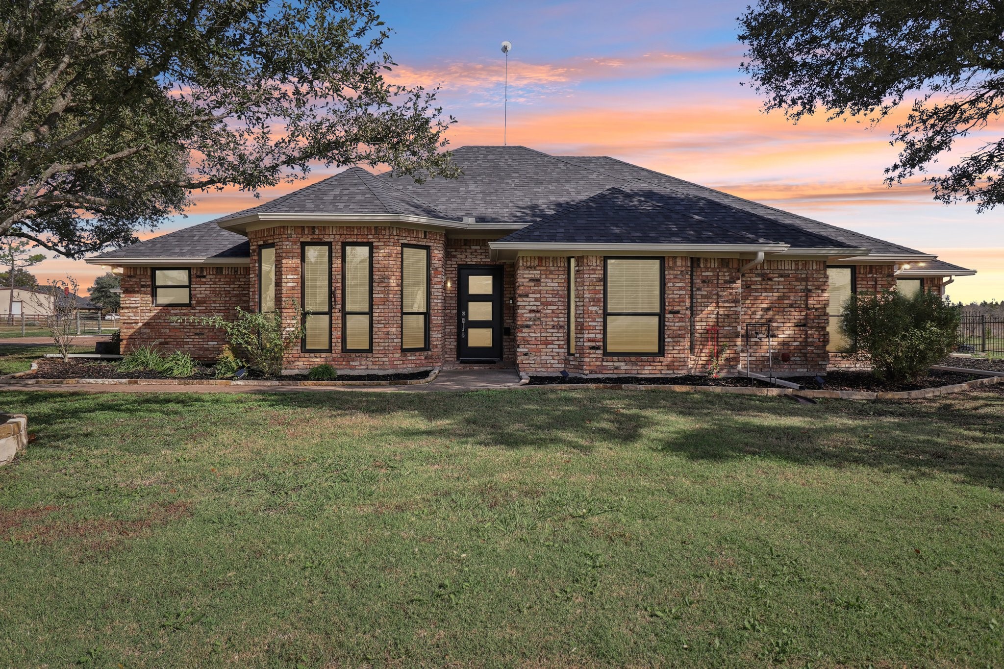 261 Meadowpark Mclendon Chisholm TX 75032