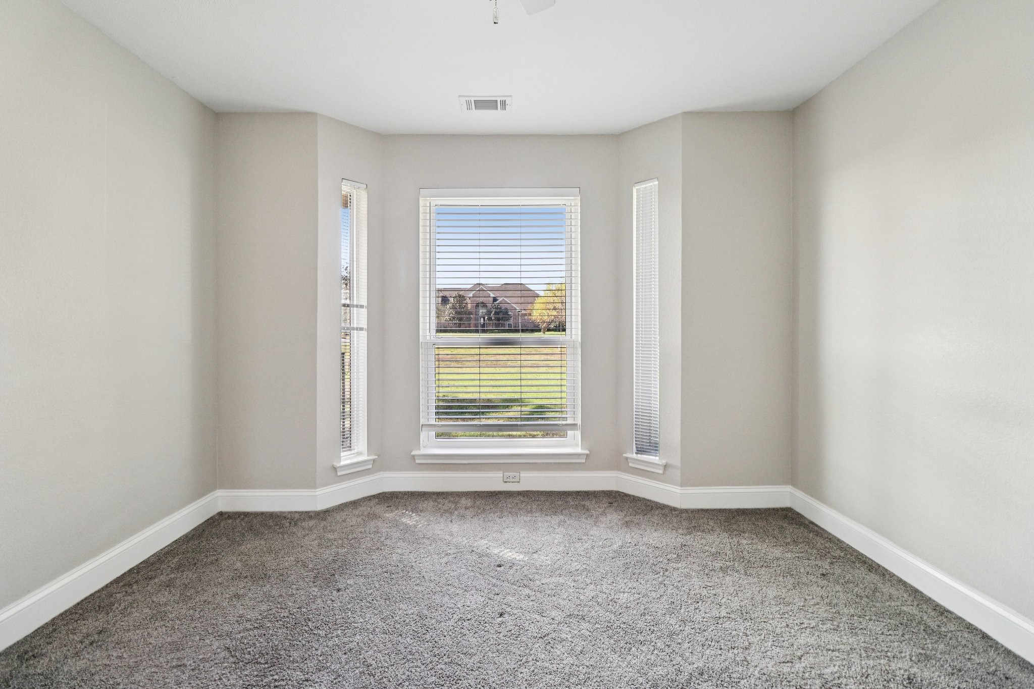 261 Meadowpark Mclendon Chisholm TX 75032
