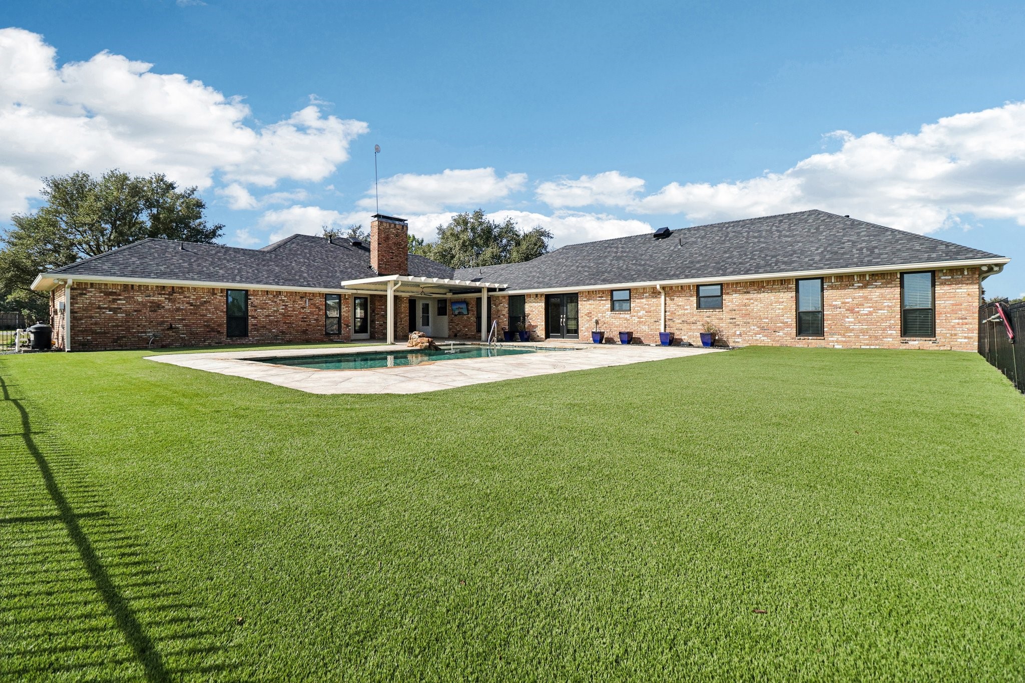 261 Meadowpark Mclendon Chisholm TX 75032