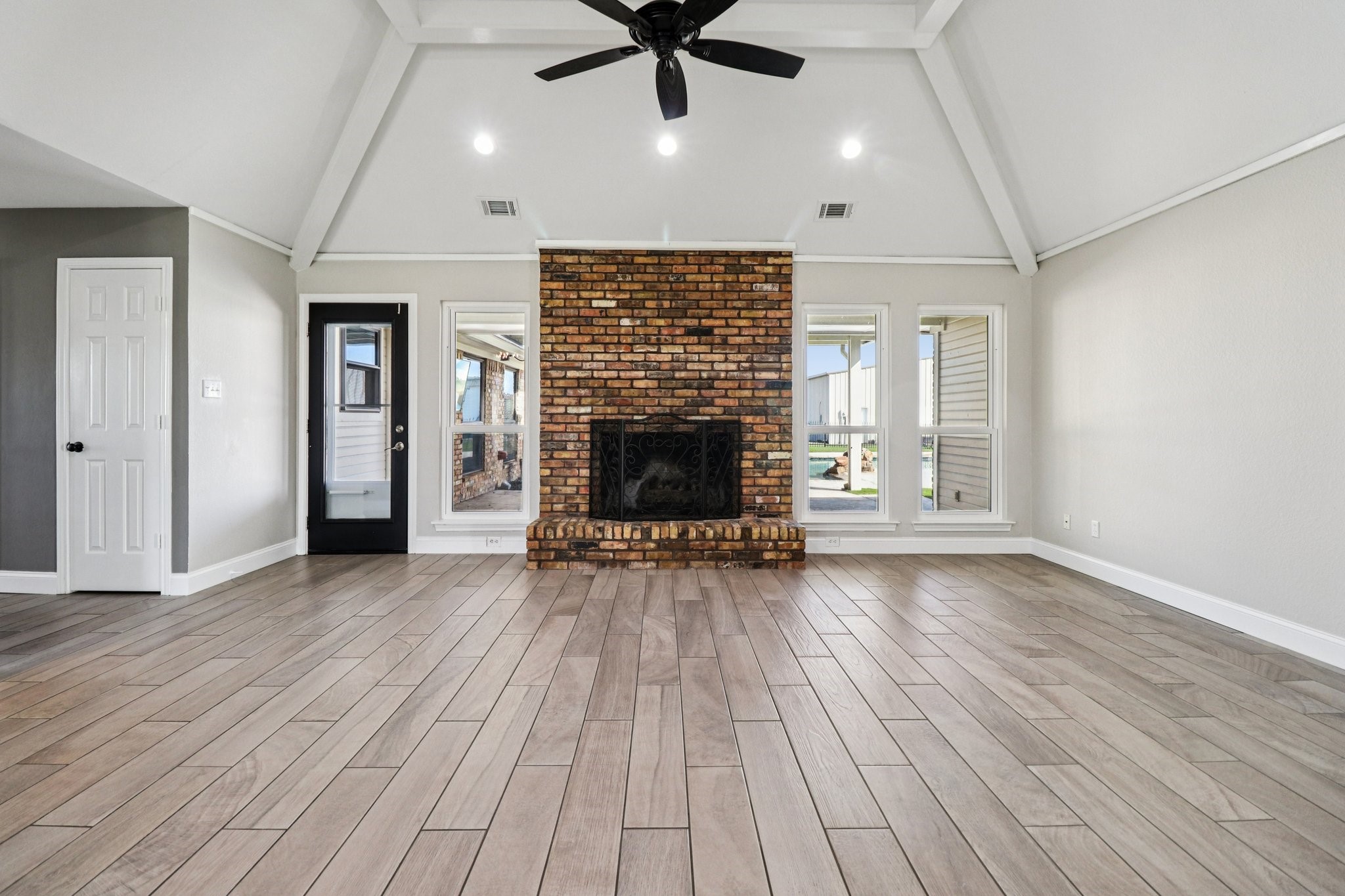 261 Meadowpark Mclendon Chisholm TX 75032