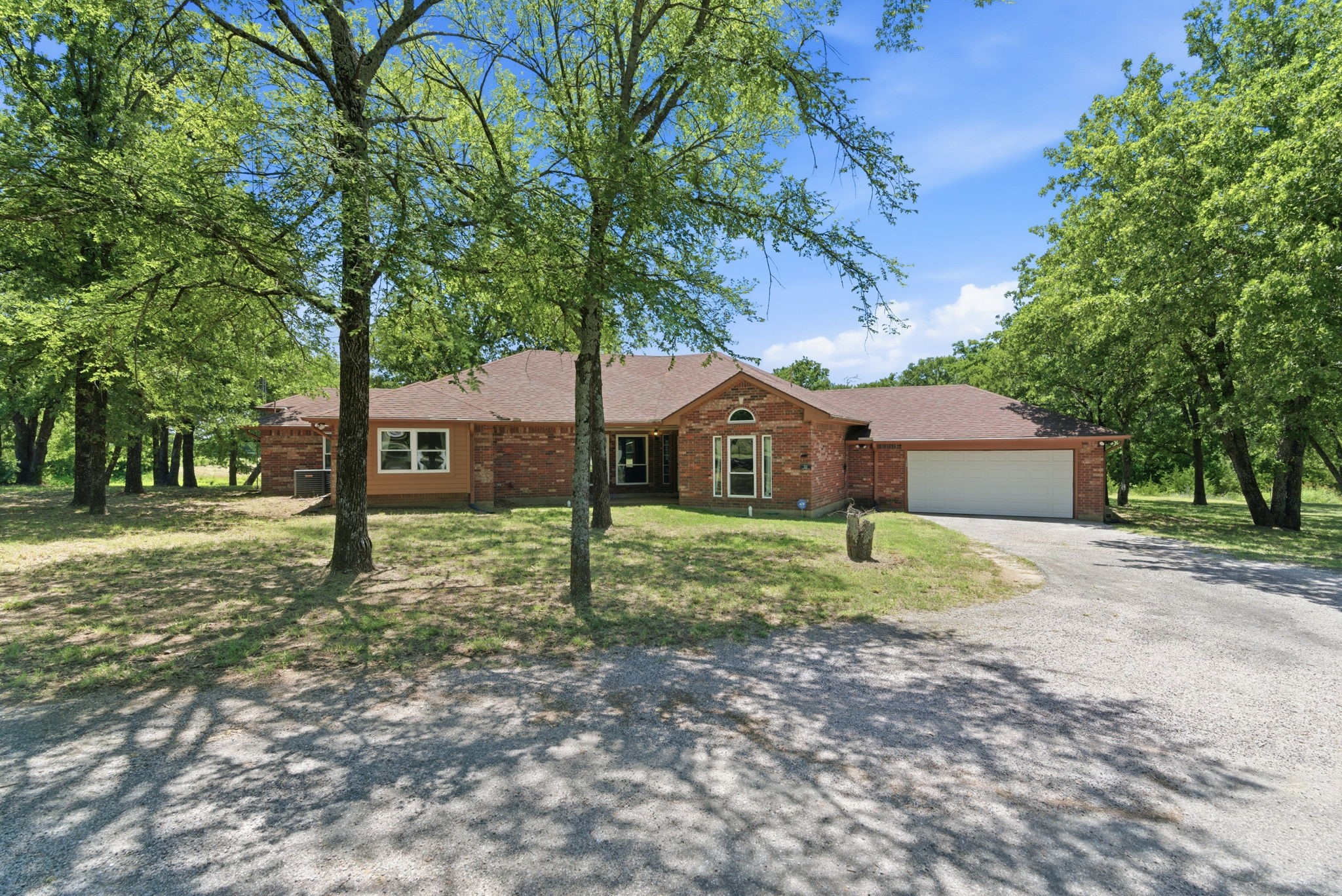 321 County Road 211 Road Gainesville TX 76240