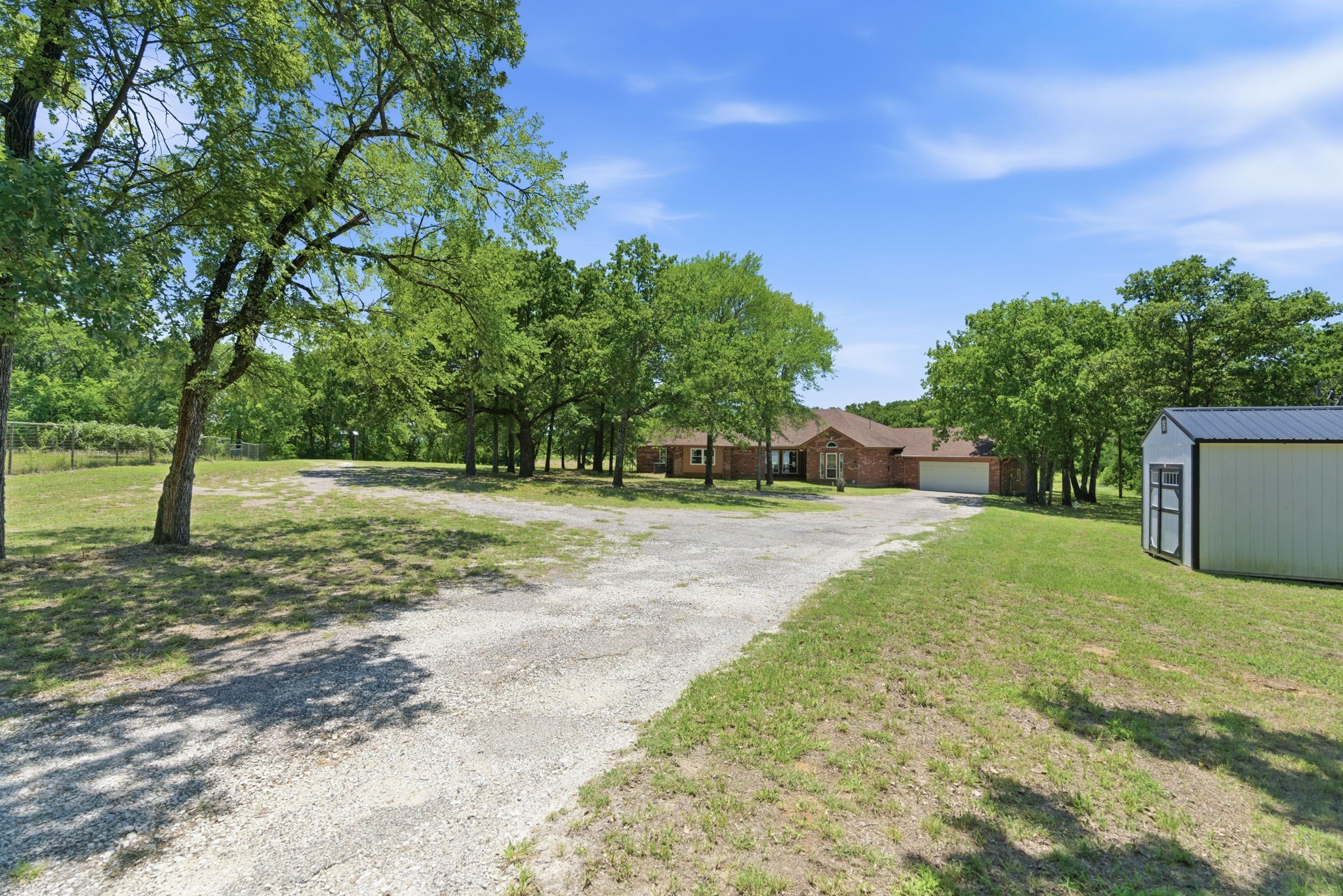 321 County Road 211 Road Gainesville TX 76240