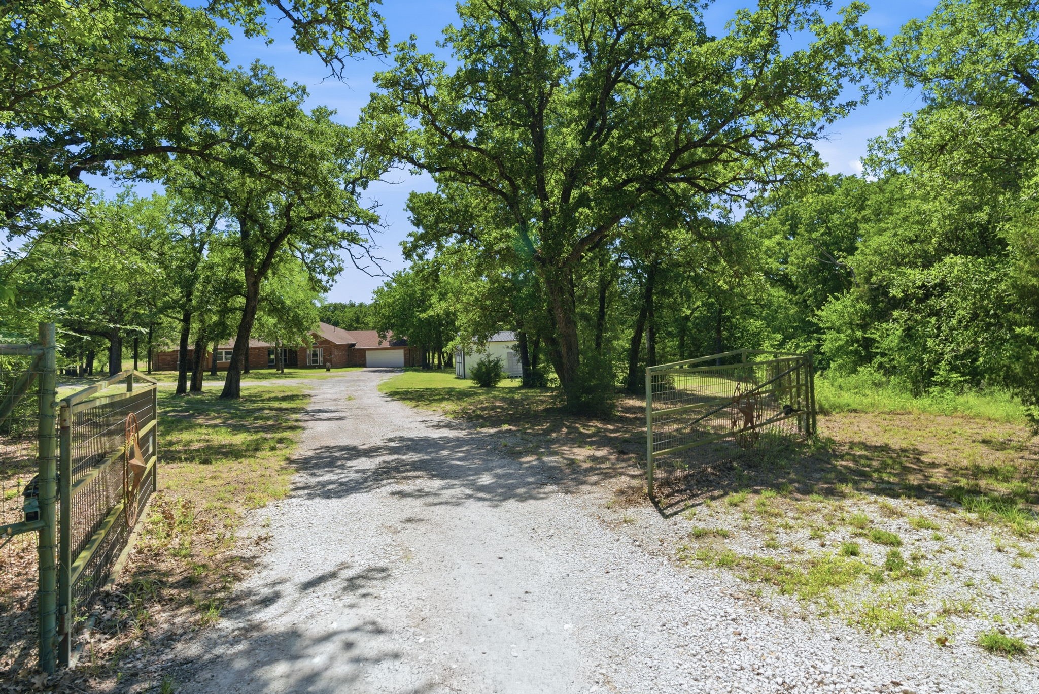 321 County Road 211 Road Gainesville TX 76240