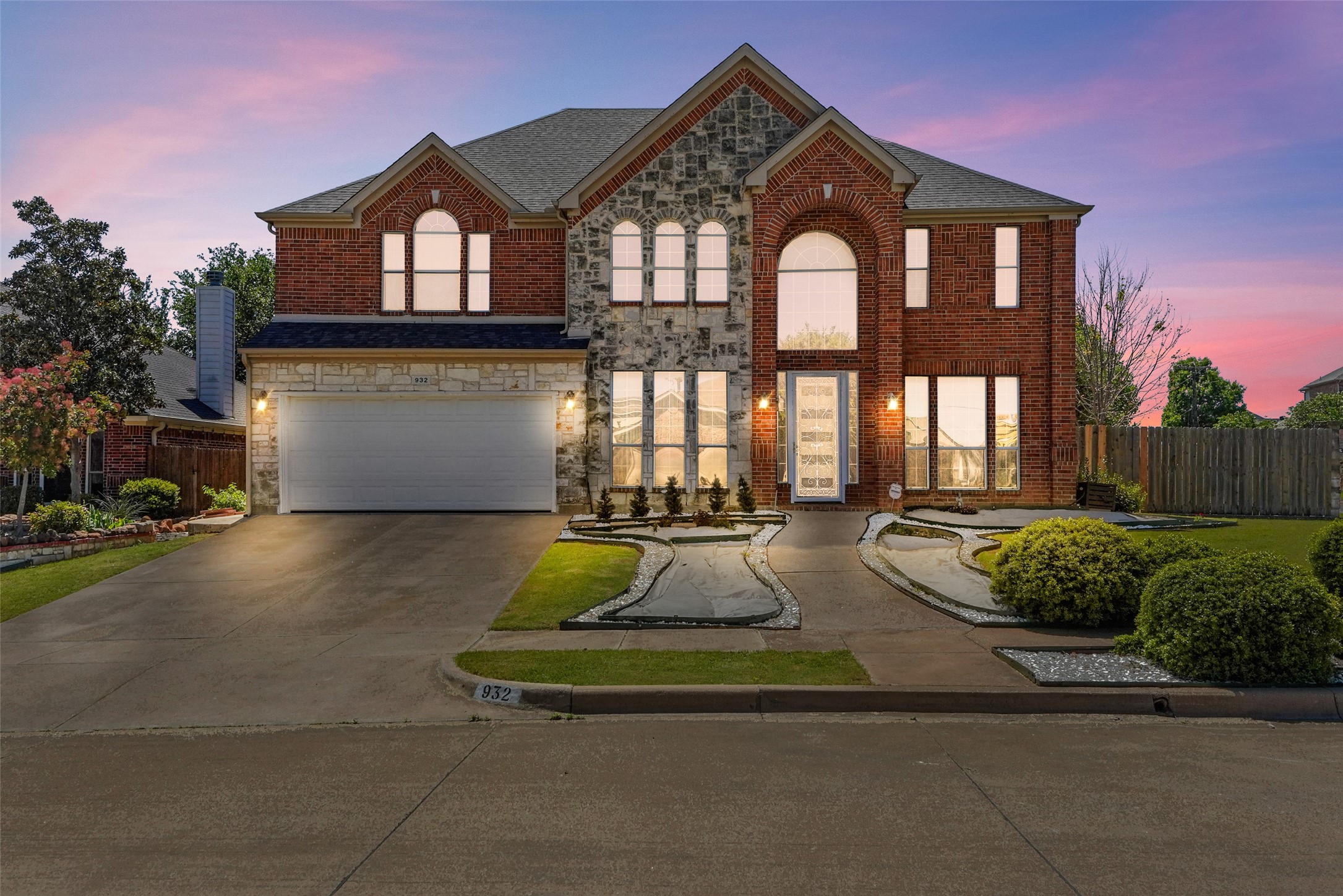 932 Mimosa Court Burleson TX 76028