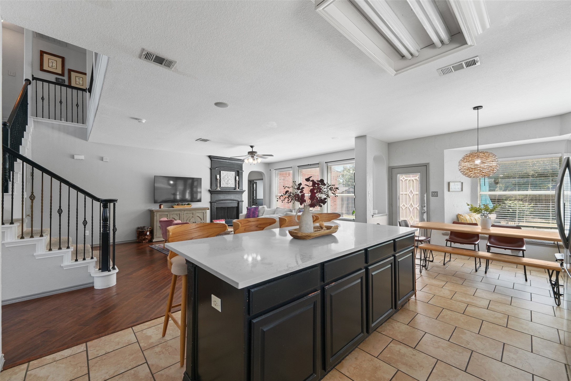 932 Mimosa Court Burleson TX 76028