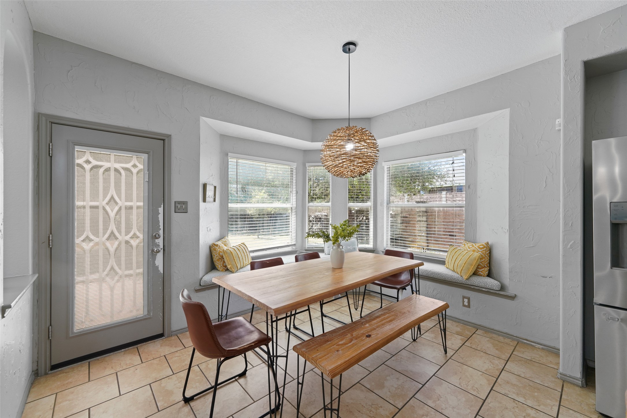 932 Mimosa Court Burleson TX 76028