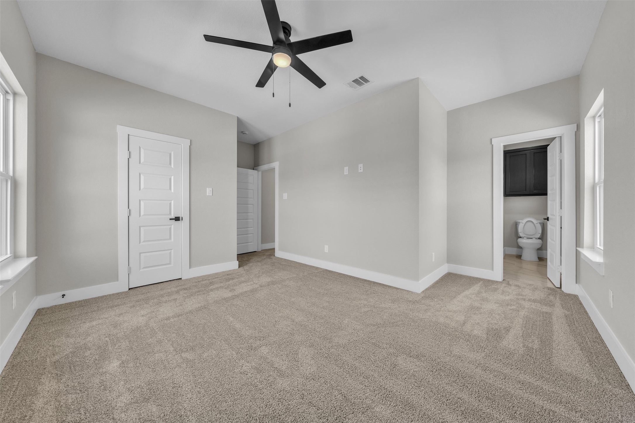 225 NW 16th Street Grand Prairie TX 75050
