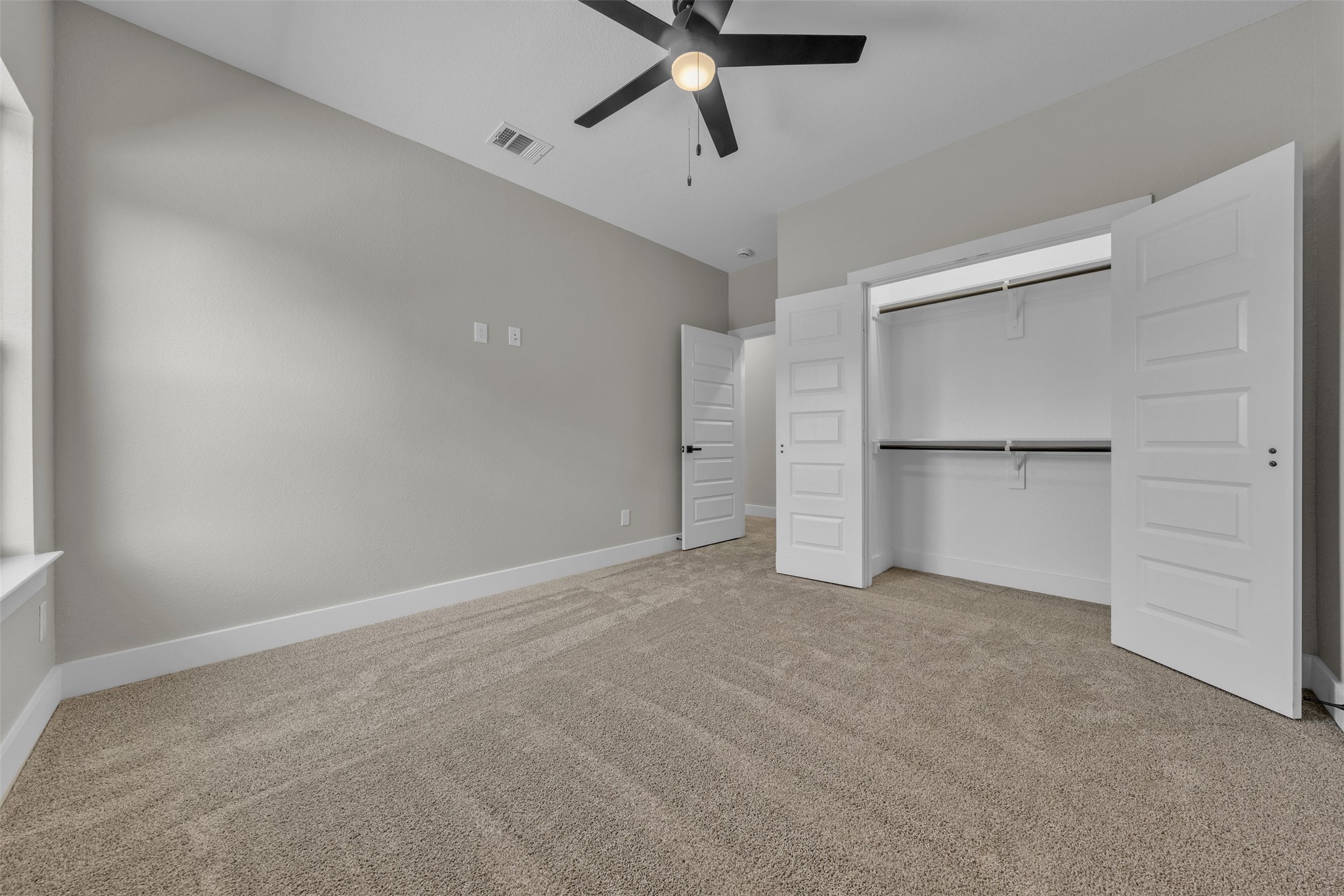 225 NW 16th Street Grand Prairie TX 75050