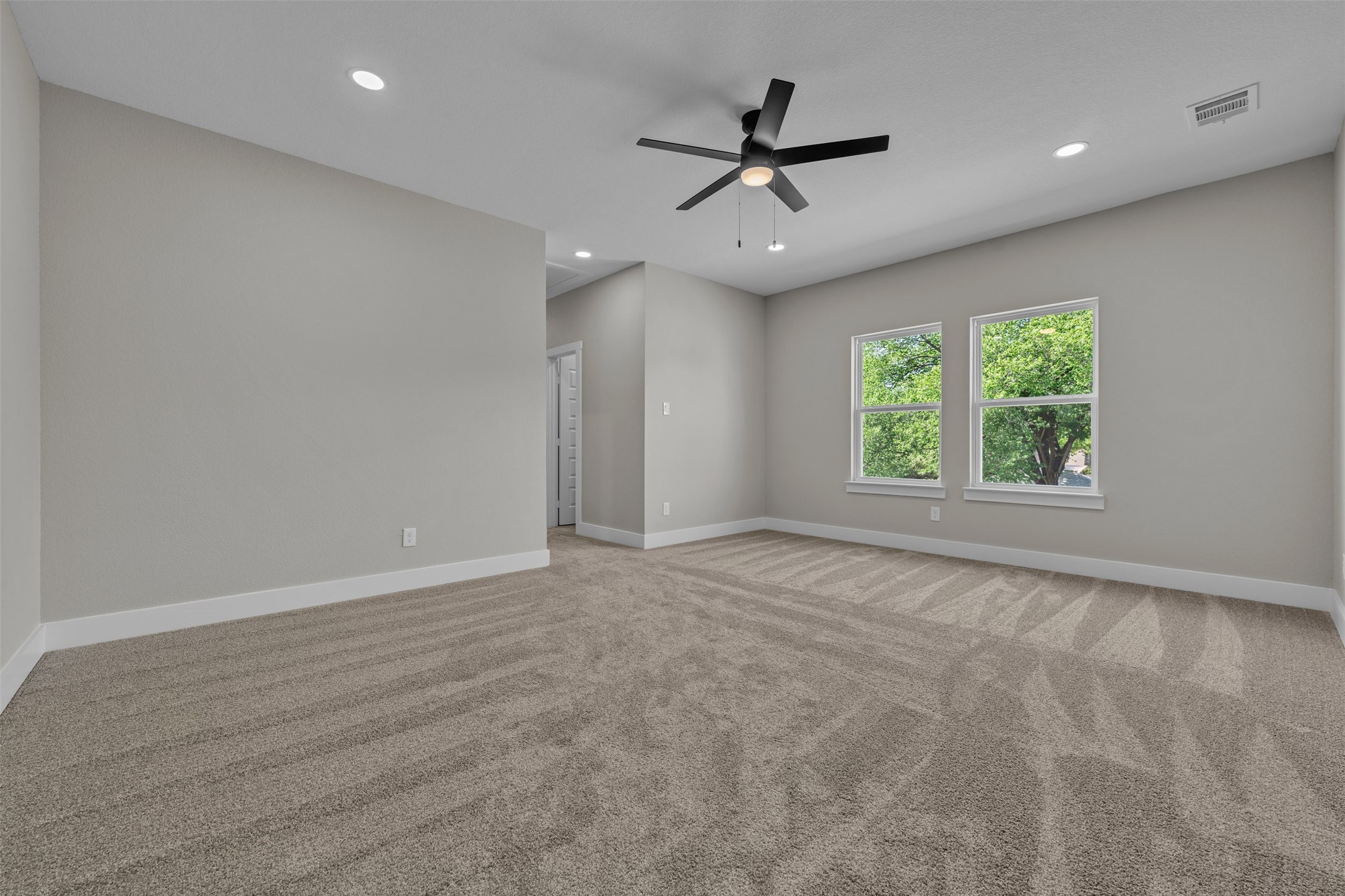 225 NW 16th Street Grand Prairie TX 75050