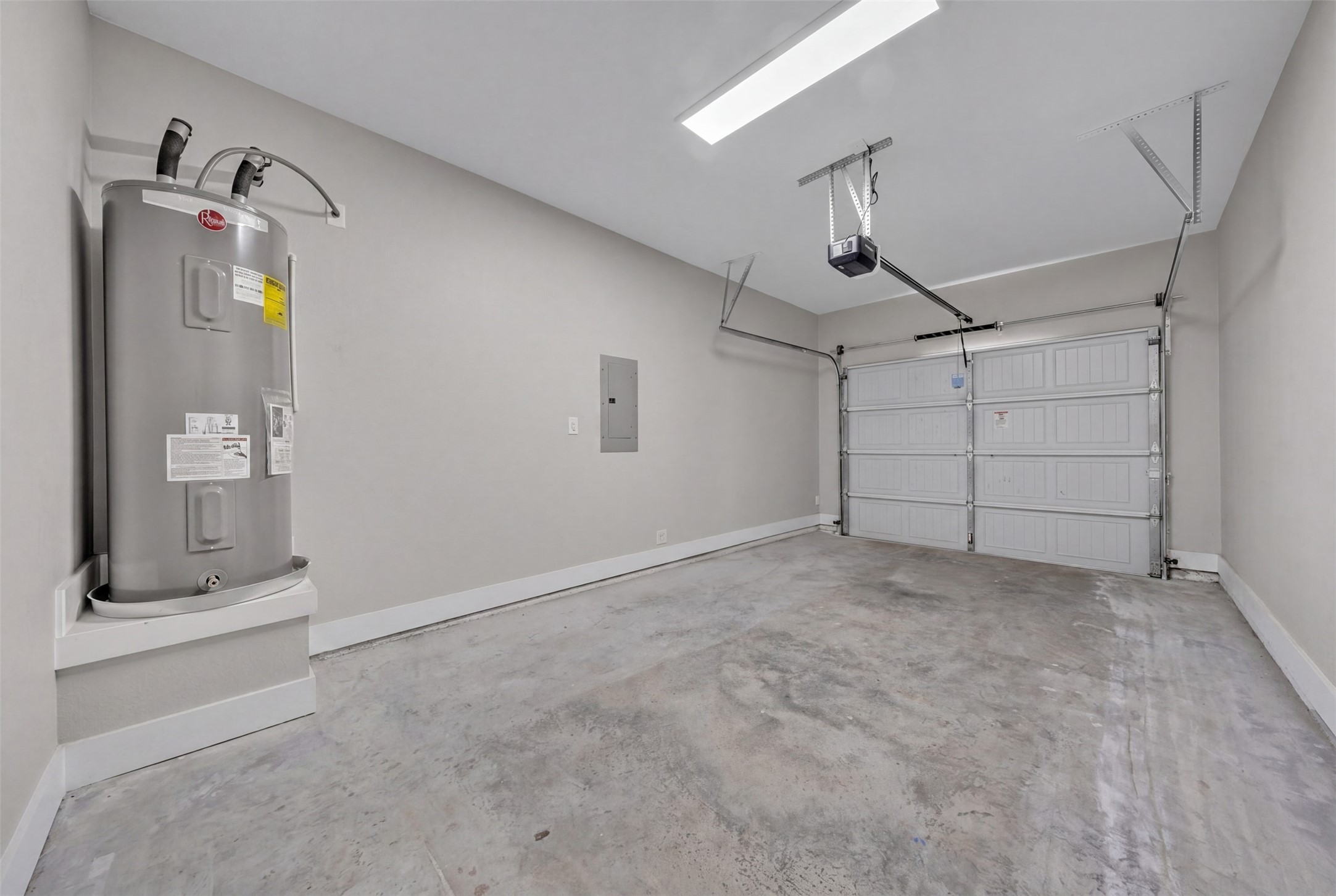 225 NW 16th Street Grand Prairie TX 75050