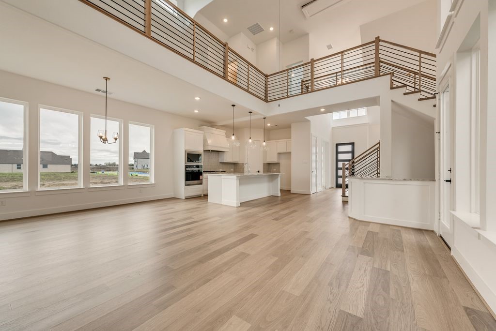 211 Golden Run Drive Fate TX 75189