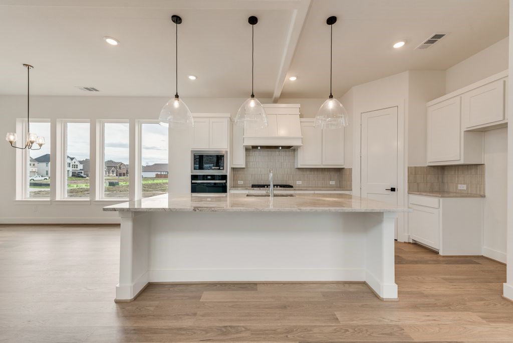 211 Golden Run Drive Fate TX 75189