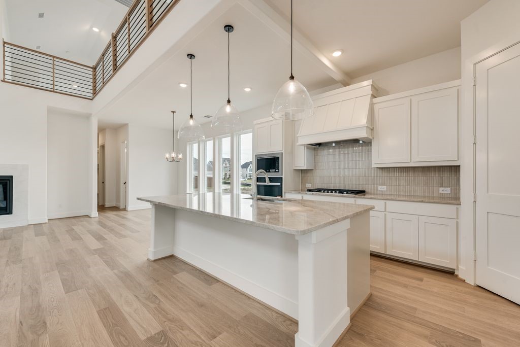 211 Golden Run Drive Fate TX 75189