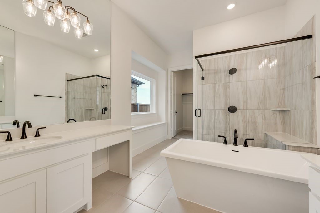 211 Golden Run Drive Fate TX 75189