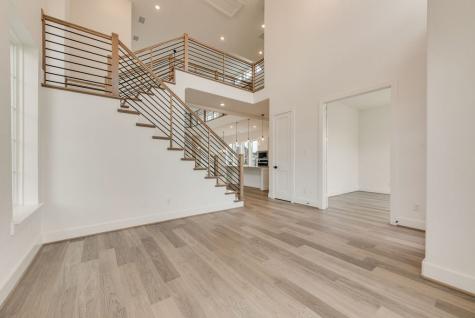 211 Golden Run Drive Fate TX 75189