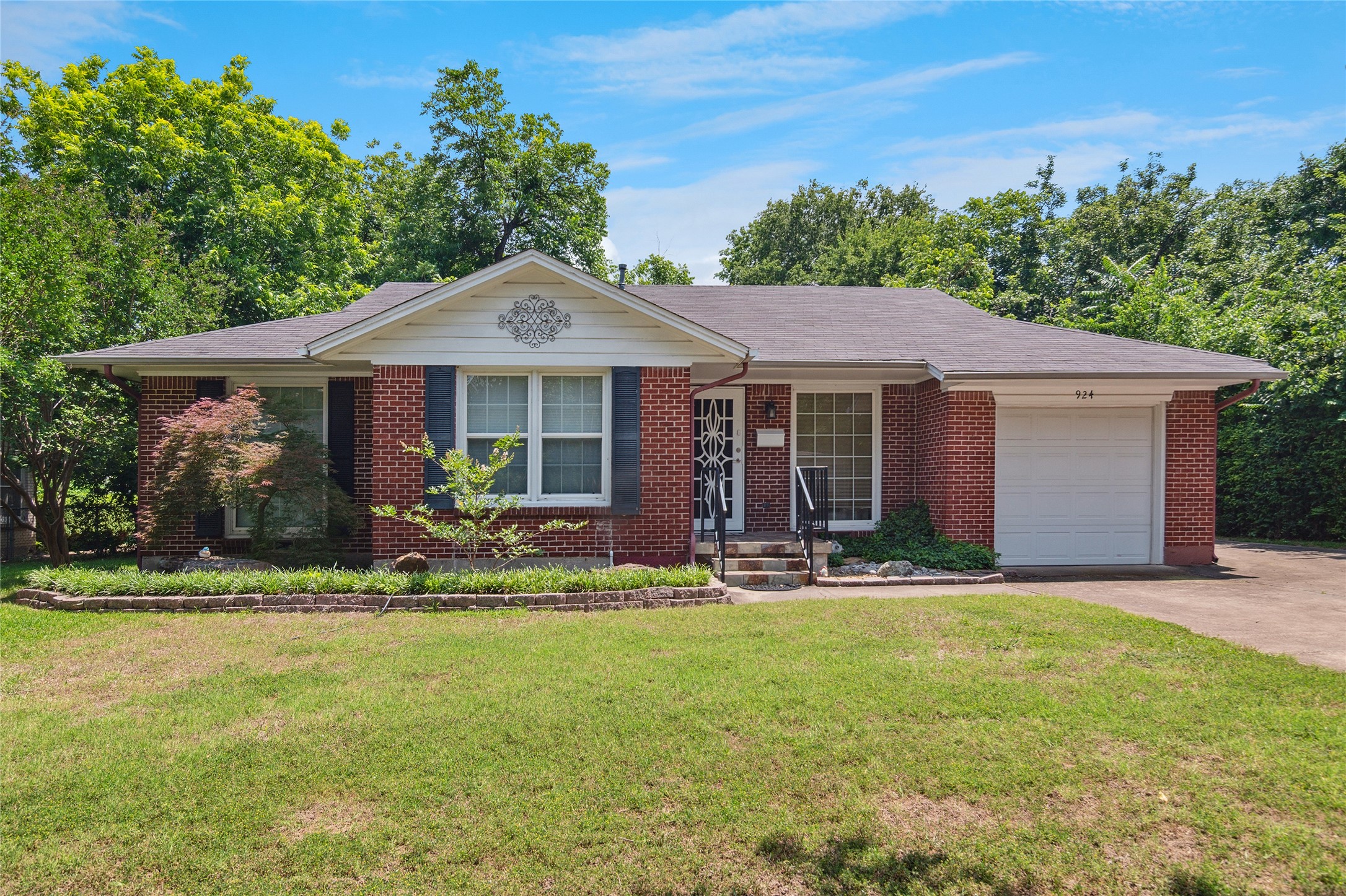 924 Old Orchard Road Garland TX 75041