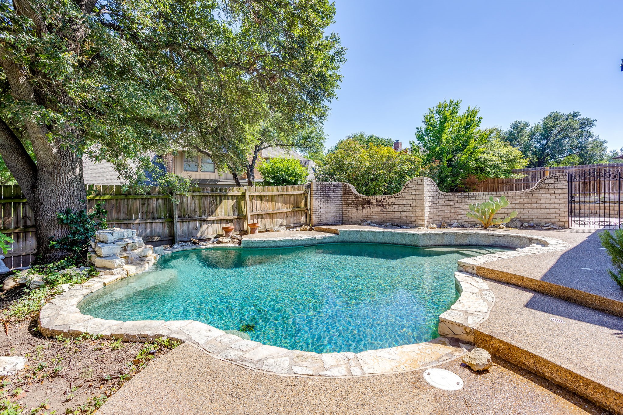 7501 Amhurst Circle Fort Worth TX 76132