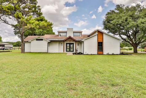 109 Meadow Drive Burleson TX 76028