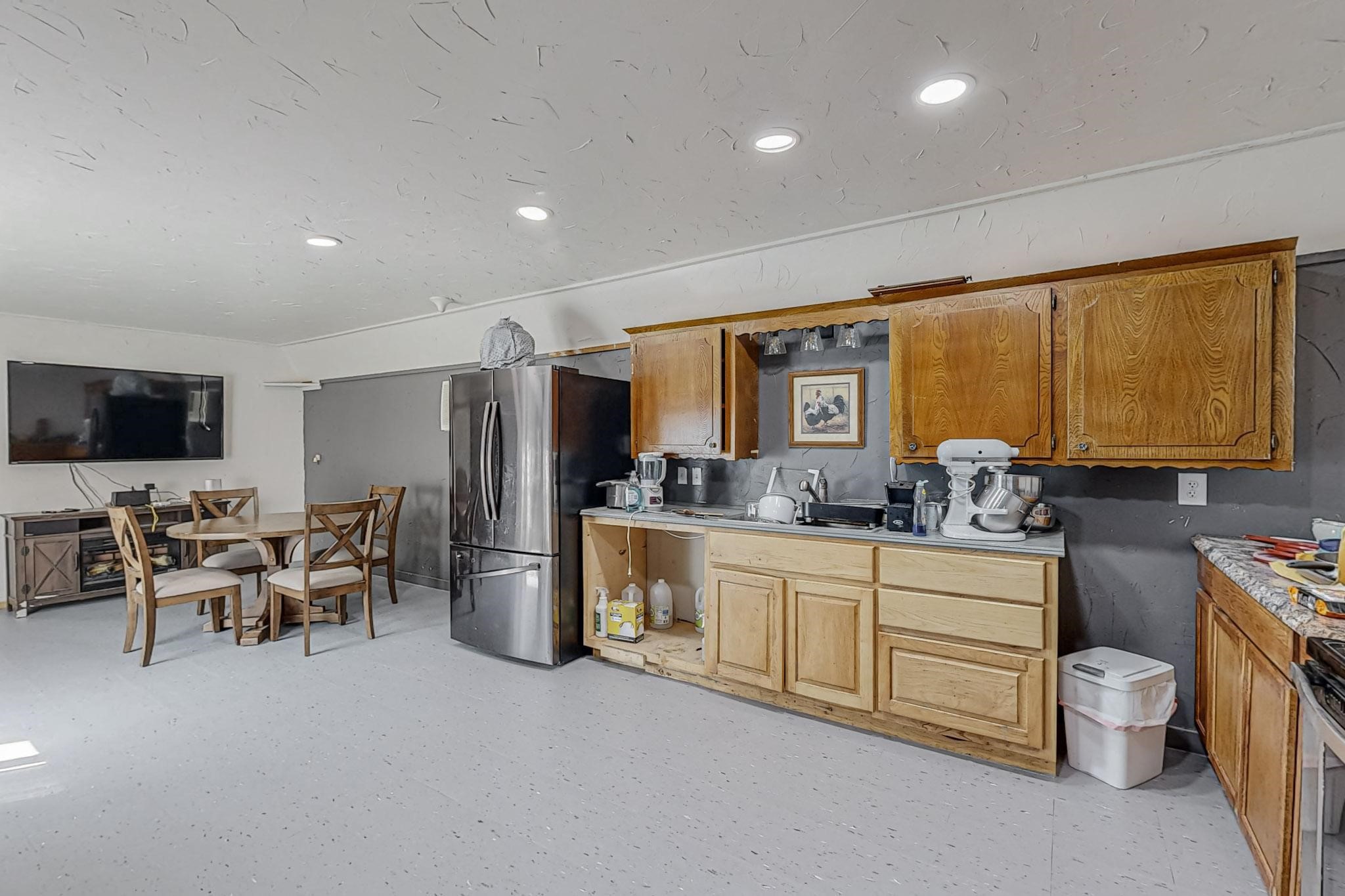 325 Teakwood Avenue Streetman TX 75859