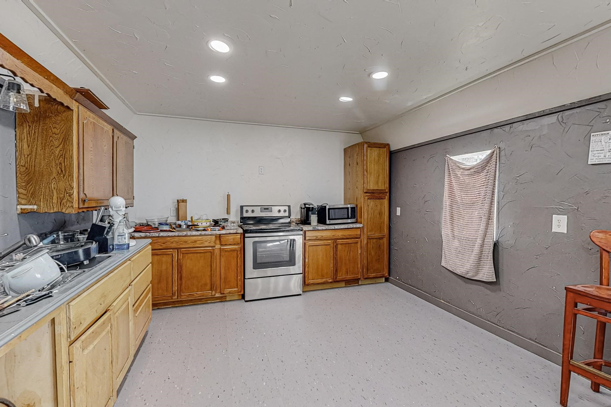 325 Teakwood Avenue Streetman TX 75859