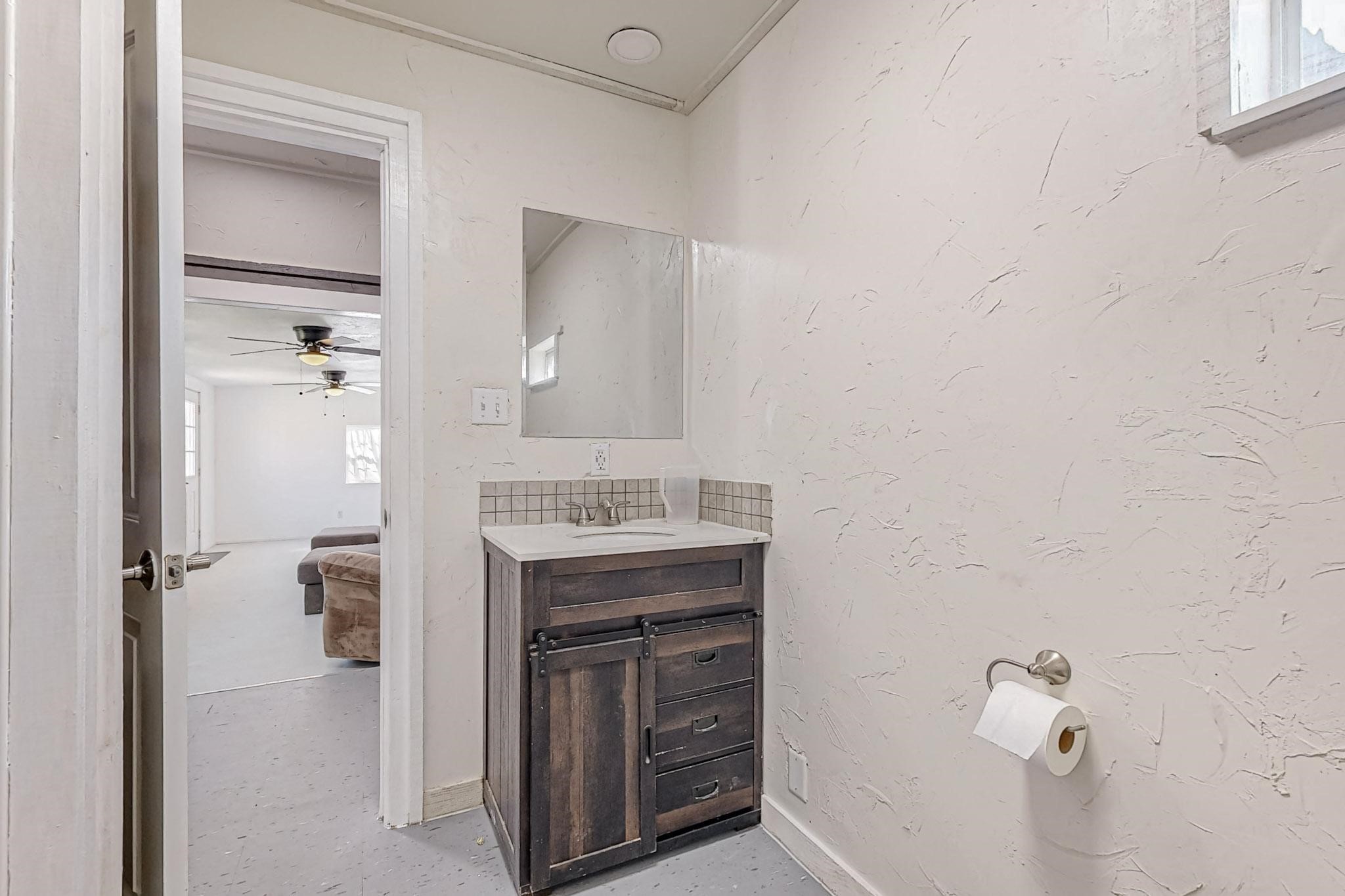 325 Teakwood Avenue Streetman TX 75859