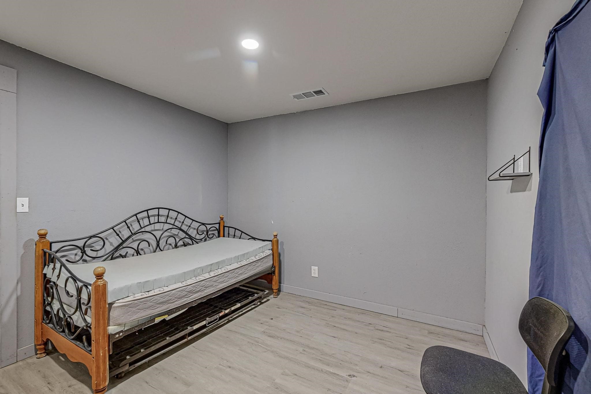 325 Teakwood Avenue Streetman TX 75859