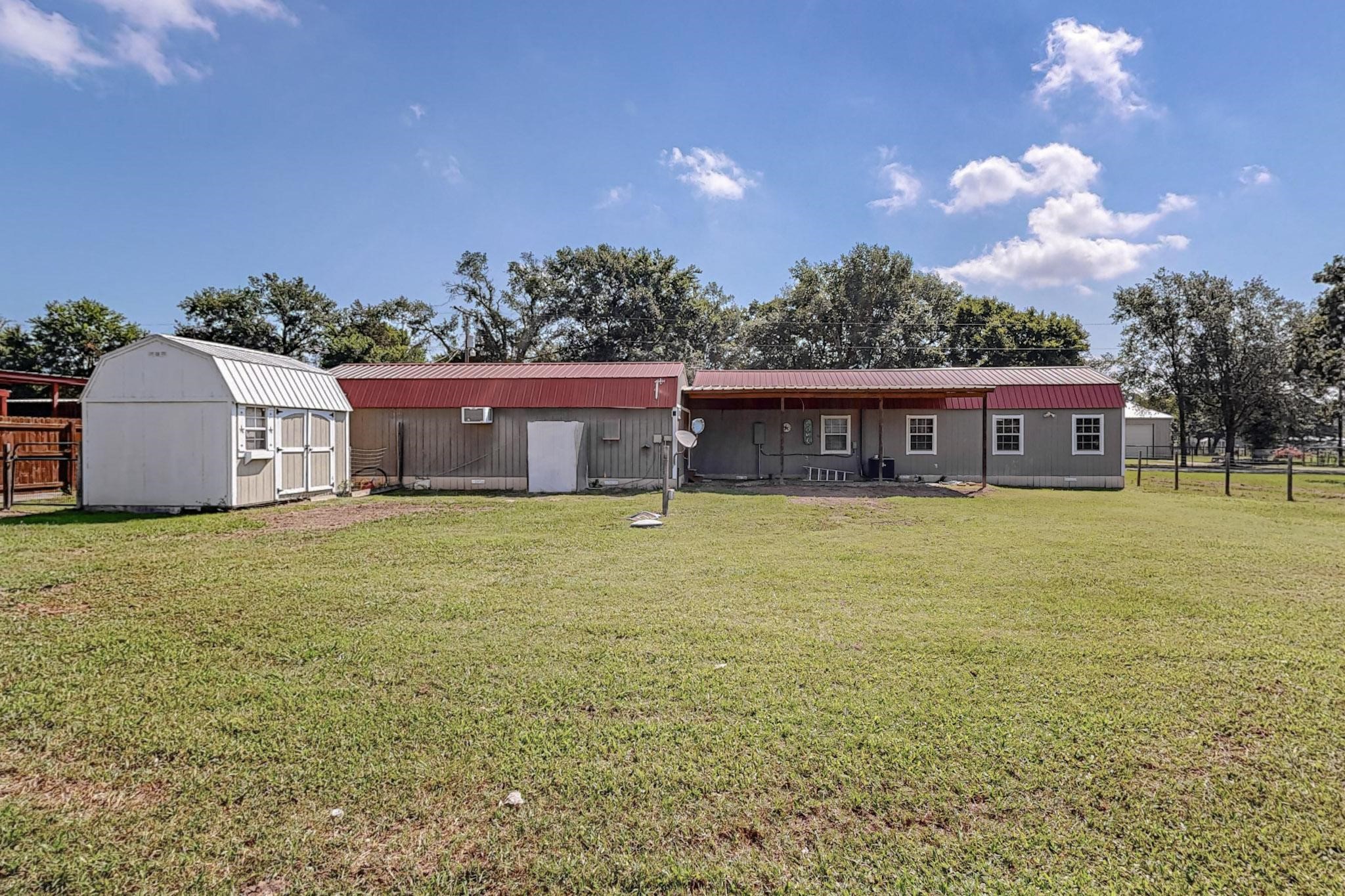 325 Teakwood Avenue Streetman TX 75859