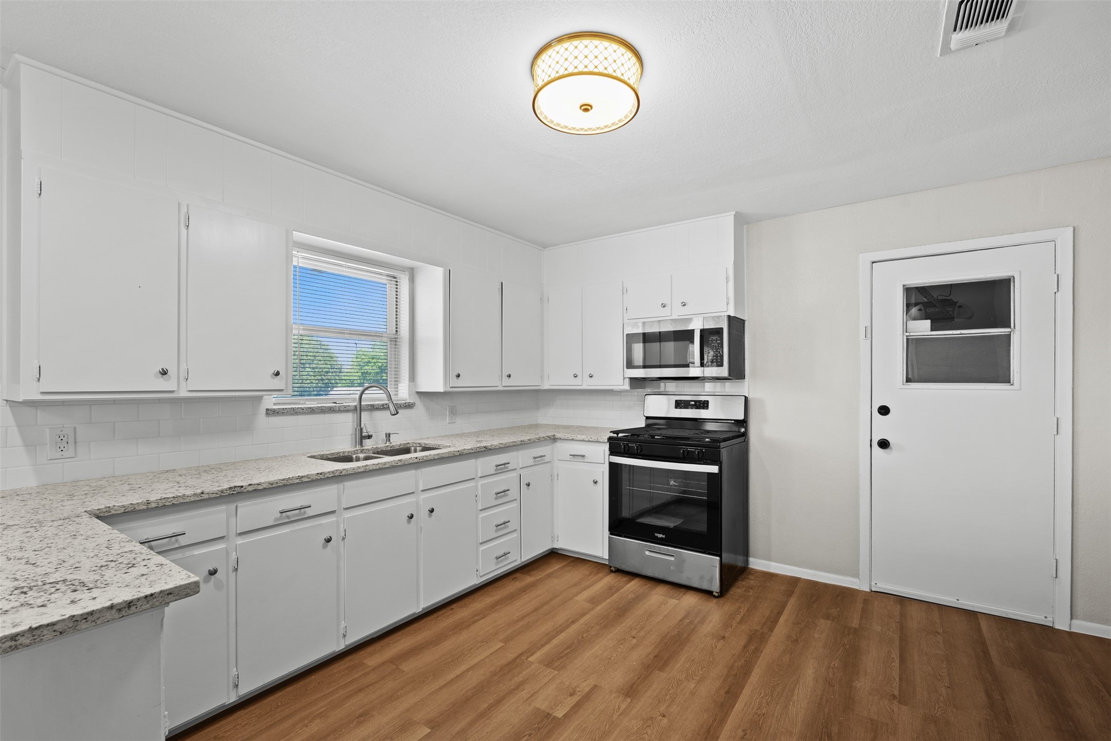 1733 Ransom Terrace Fort Worth TX 76112