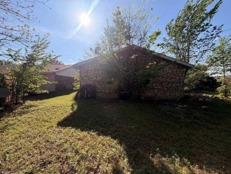 1814 SE 14th Street Grand Prairie TX 75051