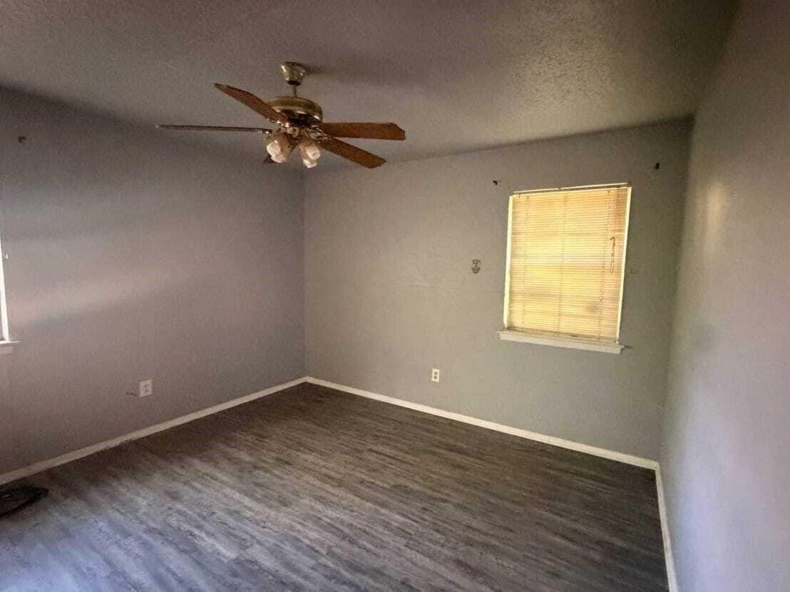 1814 SE 14th Street Grand Prairie TX 75051