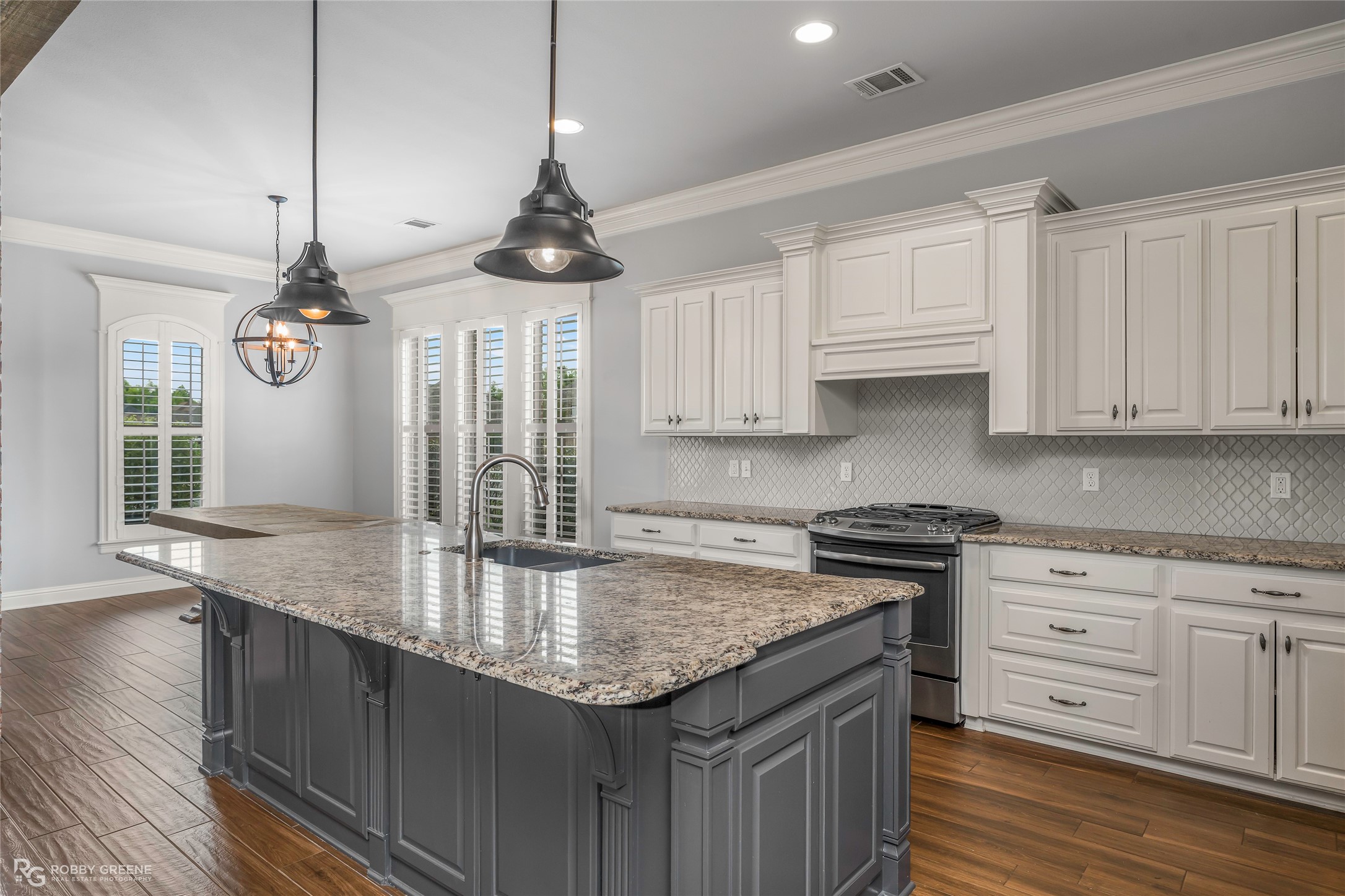 301 Newport Lane Benton LA 71006