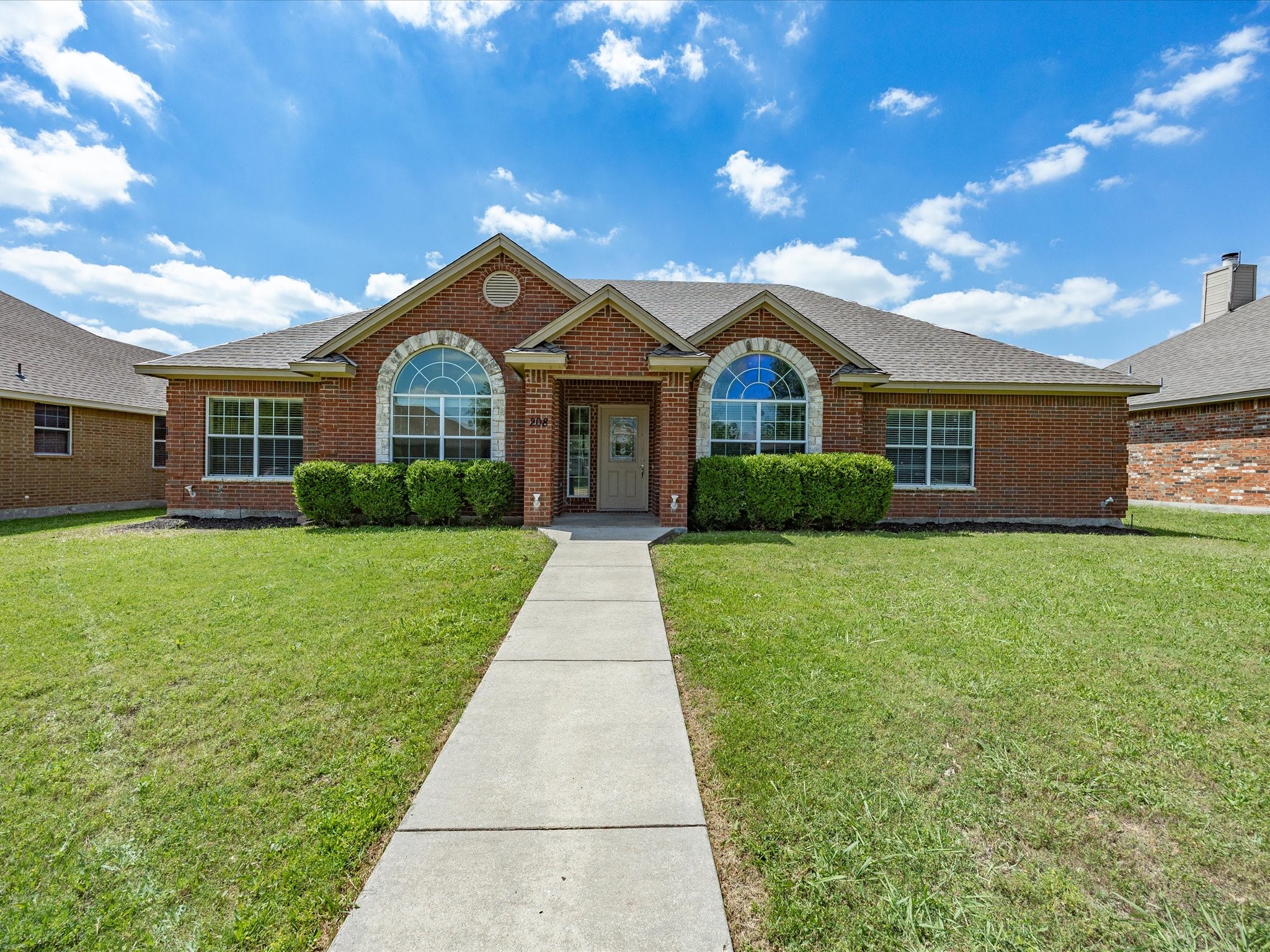208 Red Wolf Lane Red Oak TX 75154
