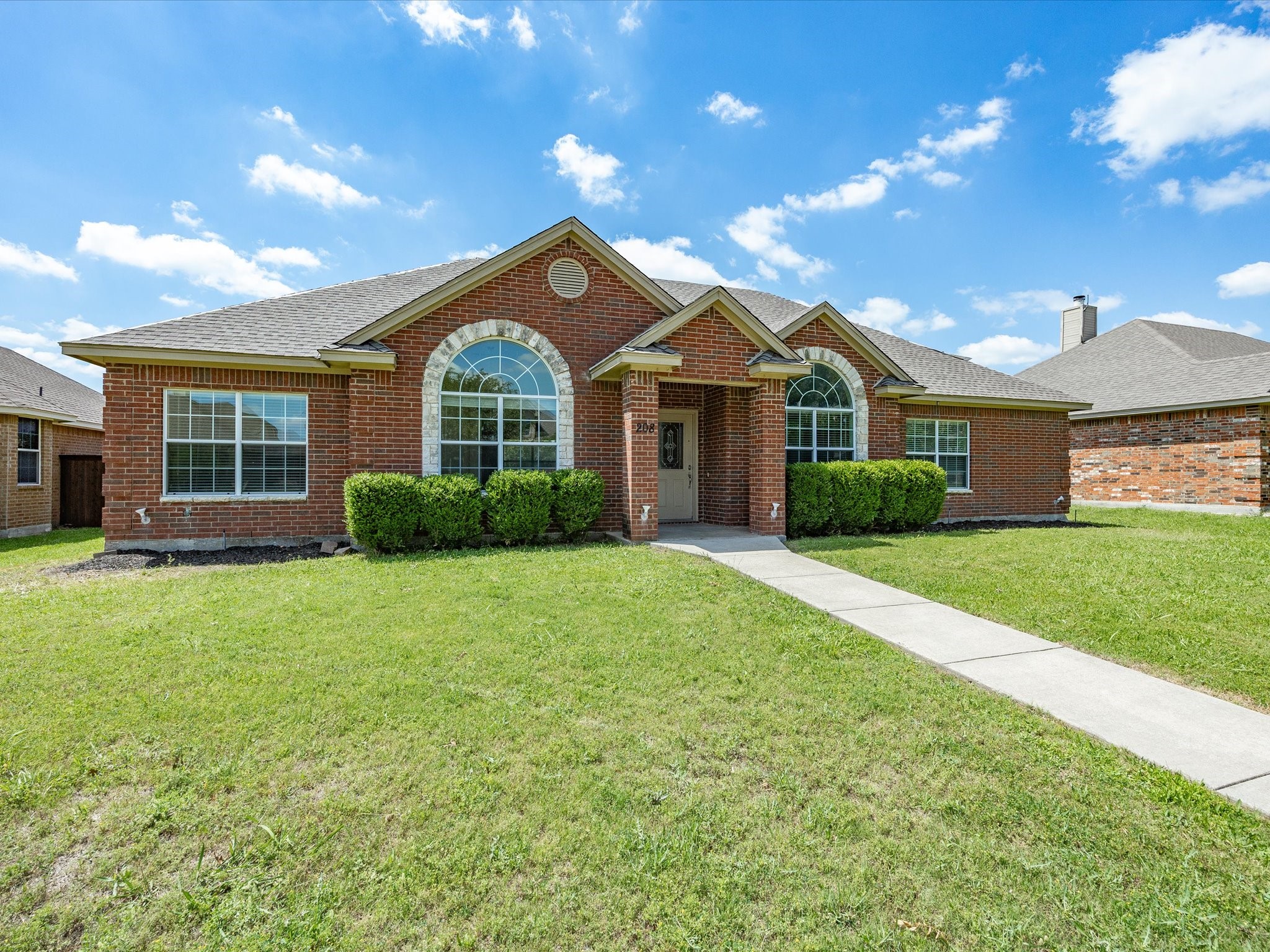 208 Red Wolf Lane Red Oak TX 75154