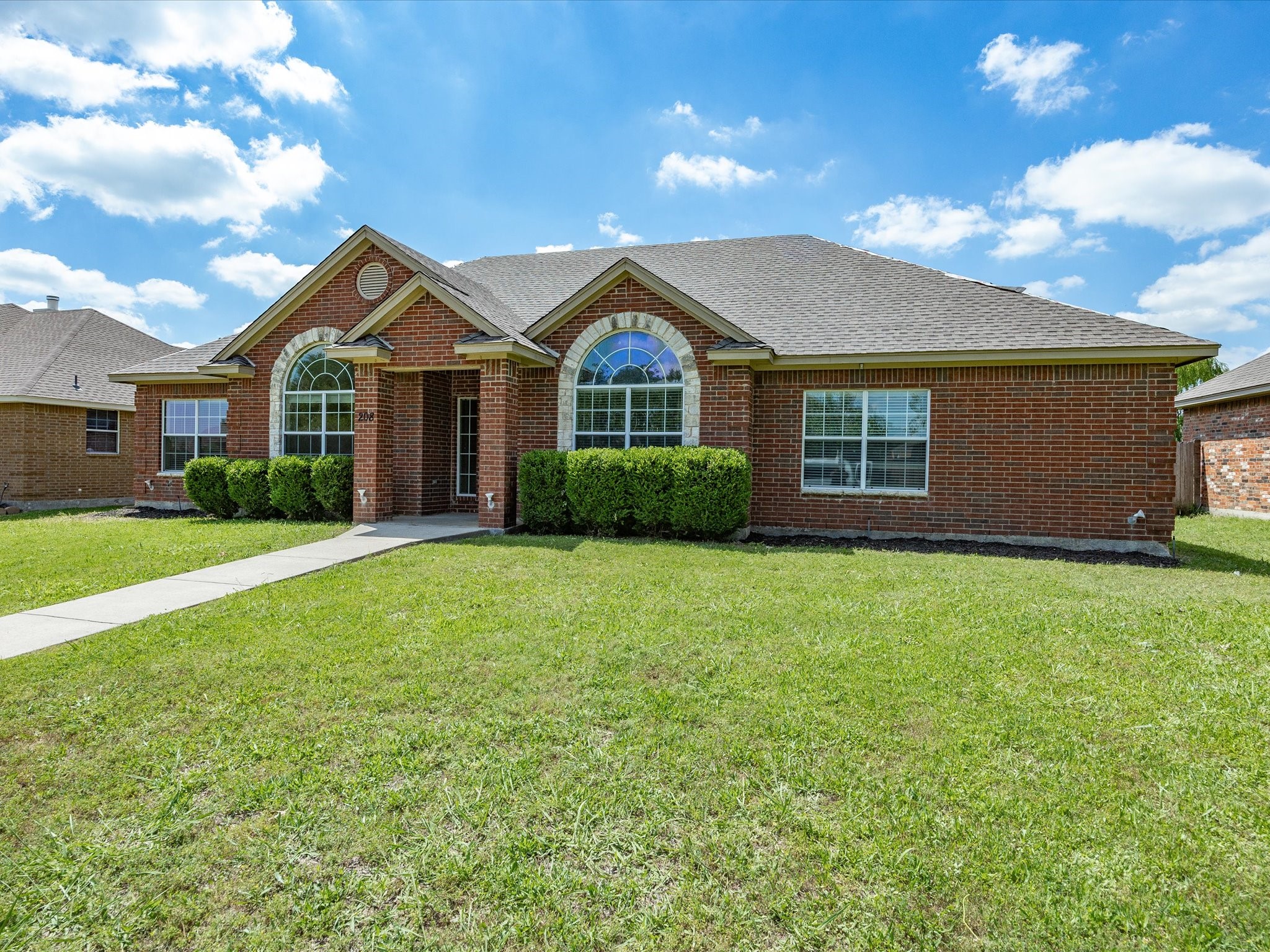 208 Red Wolf Lane Red Oak TX 75154