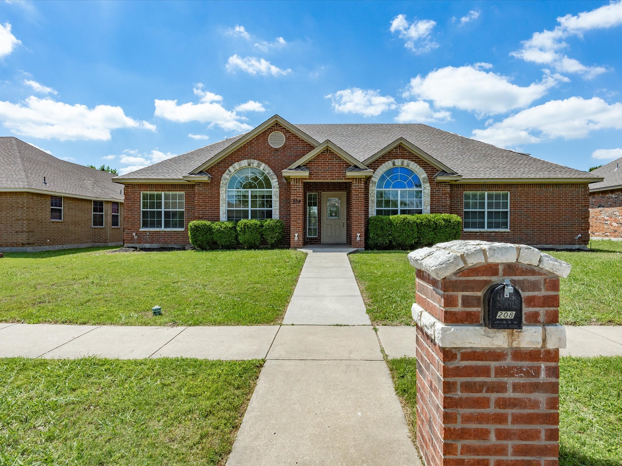 208 Red Wolf Lane Red Oak TX 75154
