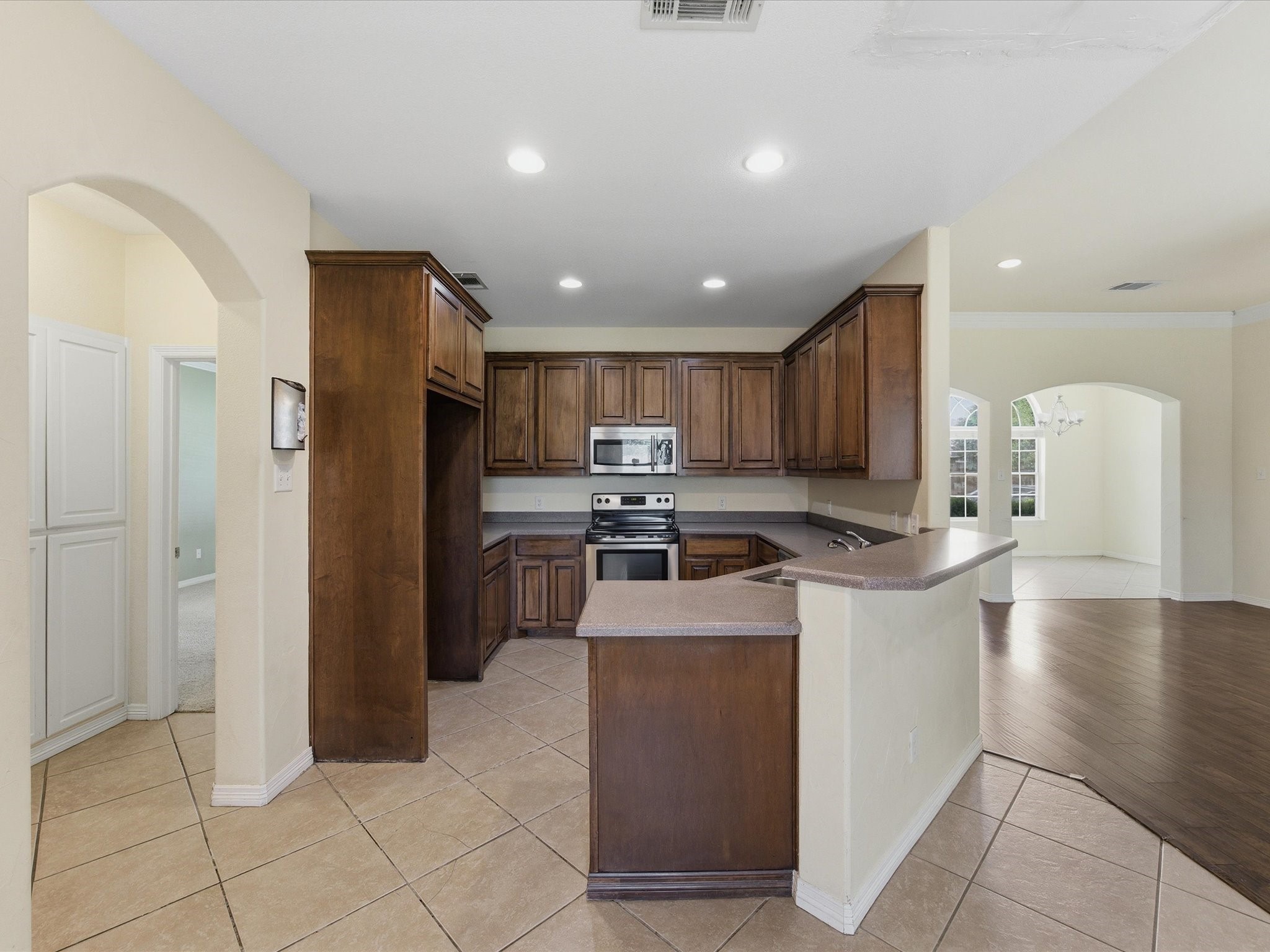 208 Red Wolf Lane Red Oak TX 75154