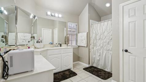 4703 Enchanted Bay Boulevard Arlington TX 76016