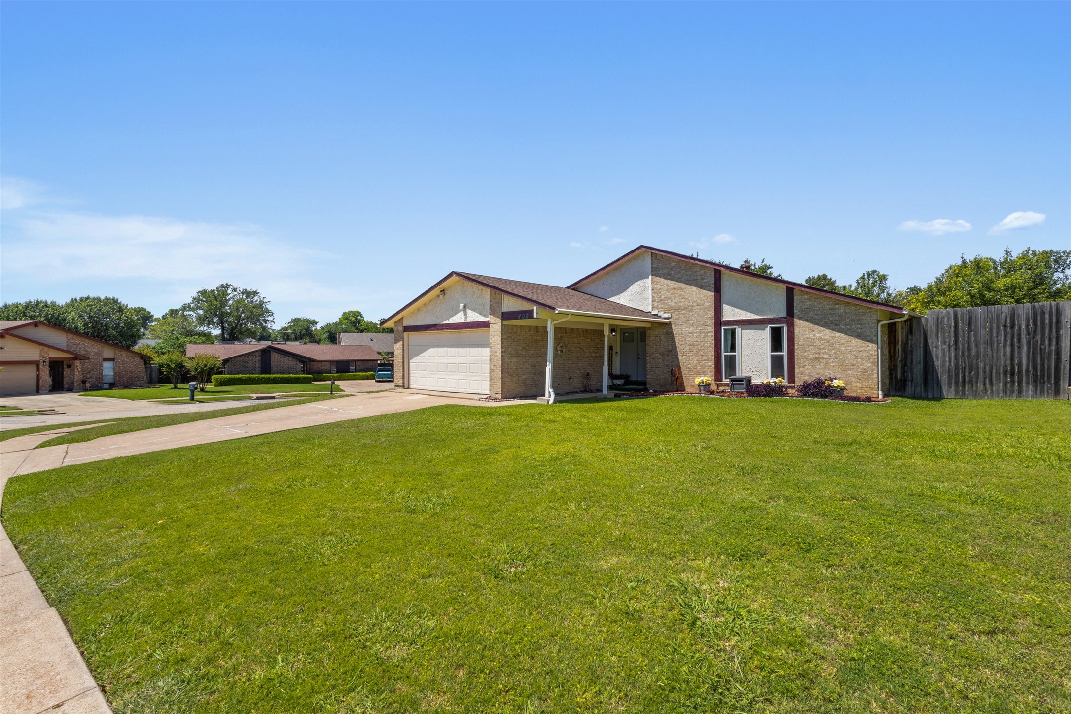 802 Via Balboa Mesquite TX 75150