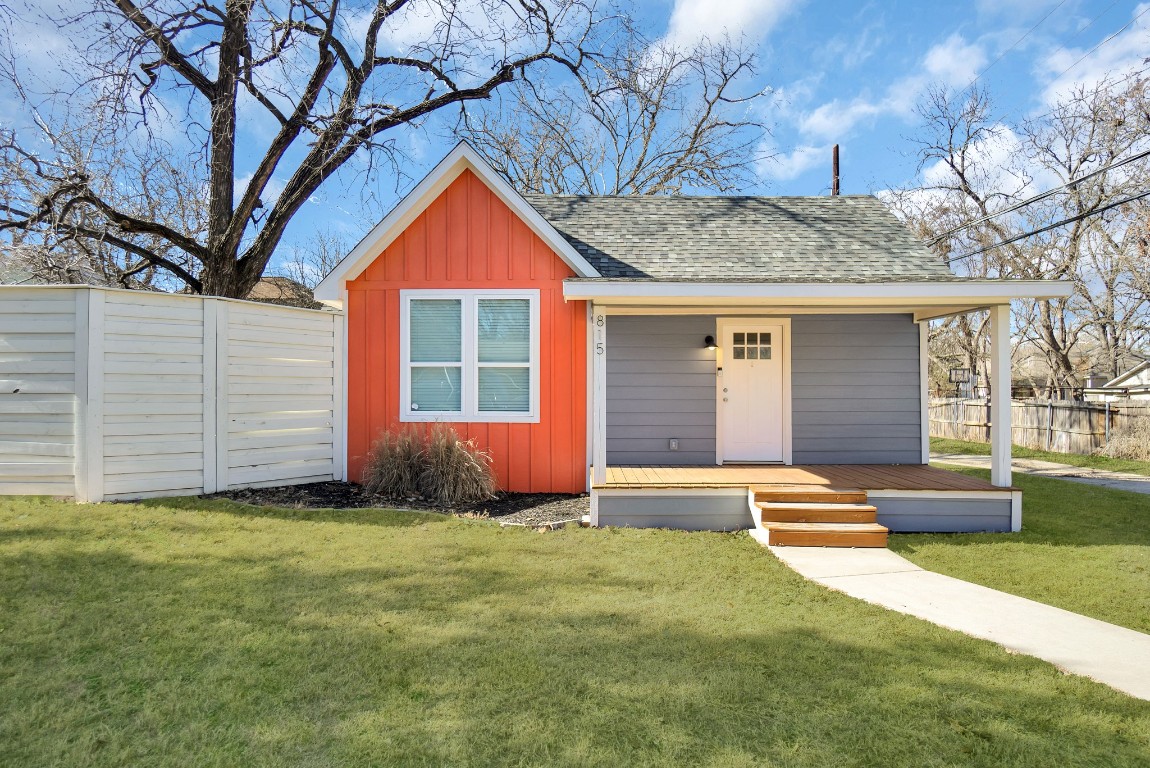 815 S Fannin Avenue Denison TX 75020