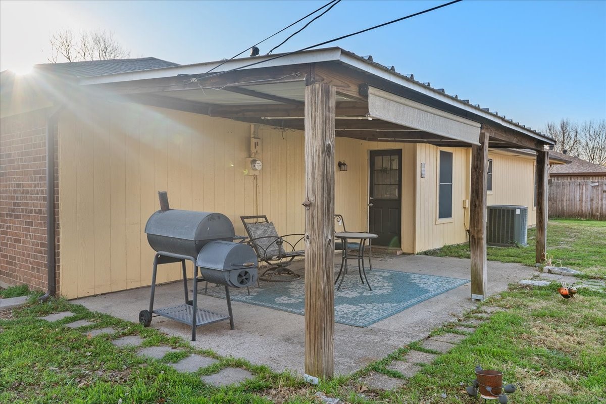 432 Post Oak Lane Burleson TX 76028