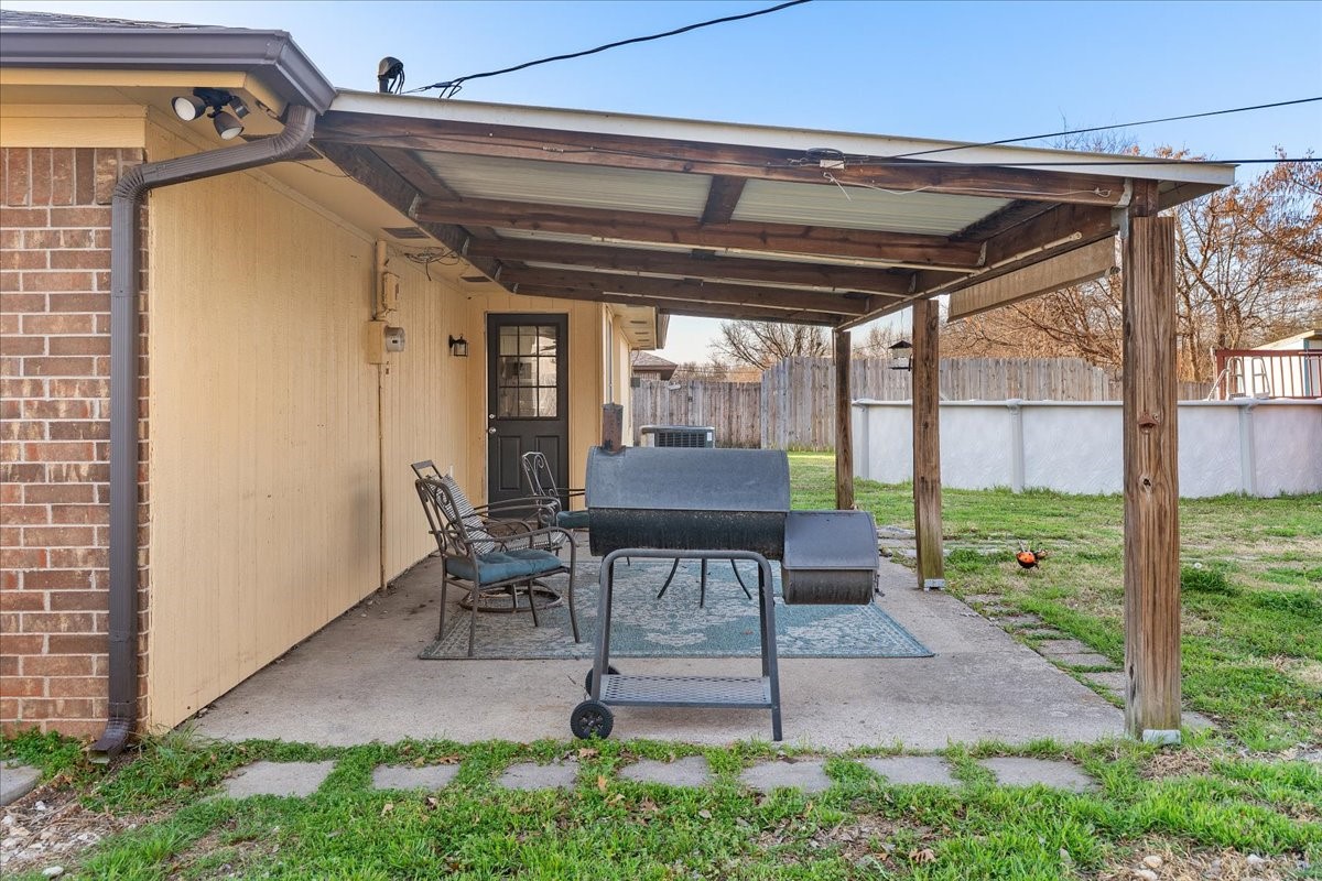 432 Post Oak Lane Burleson TX 76028