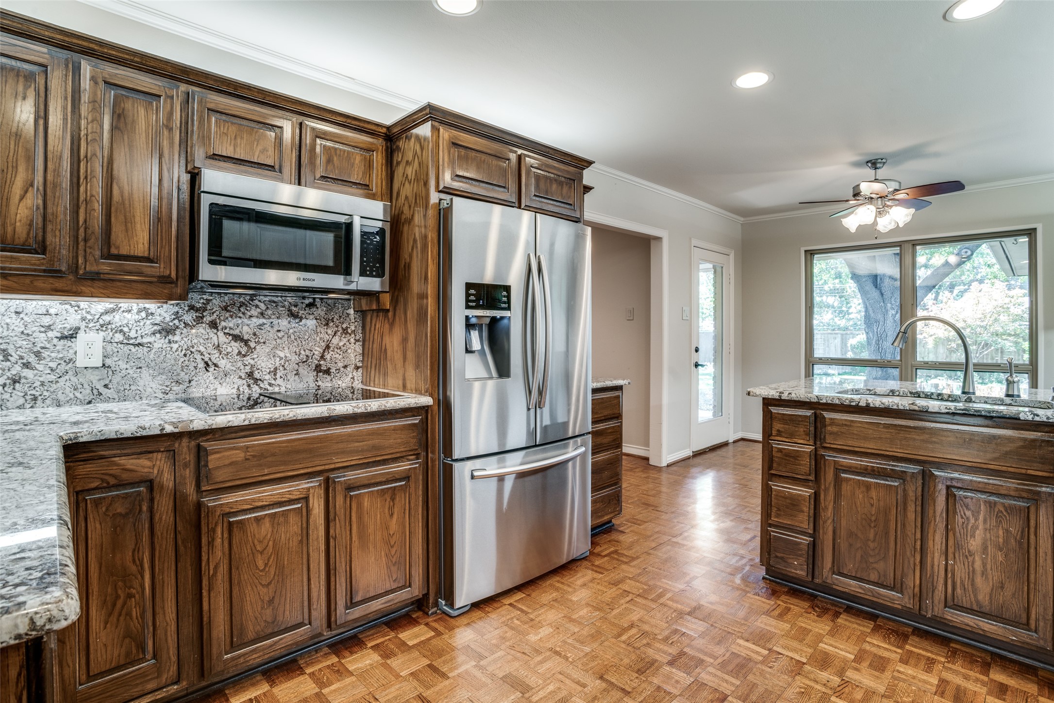 3740 Waldorf Drive Dallas TX 75229
