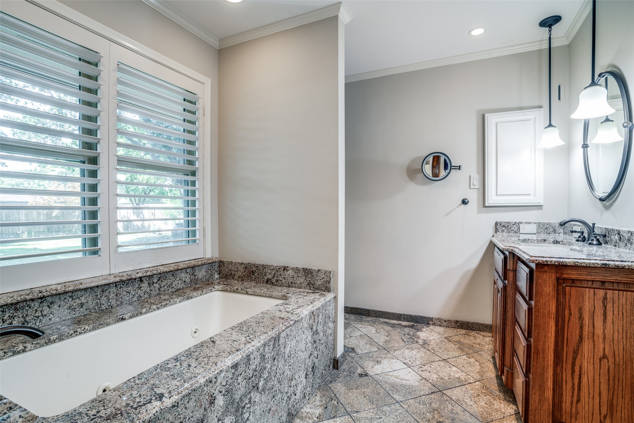 3740 Waldorf Drive Dallas TX 75229