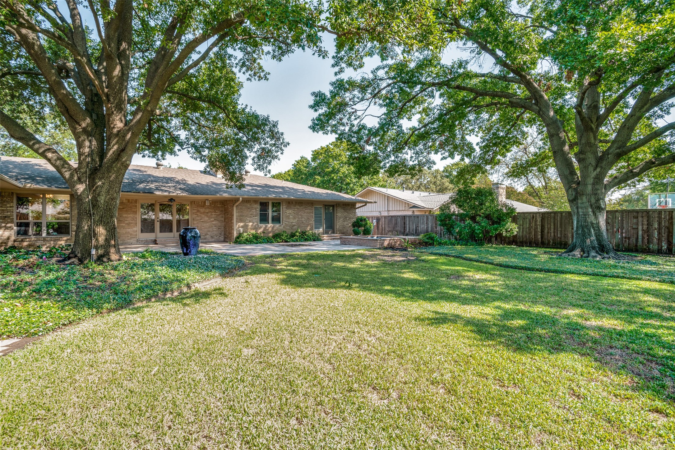 3740 Waldorf Drive Dallas TX 75229