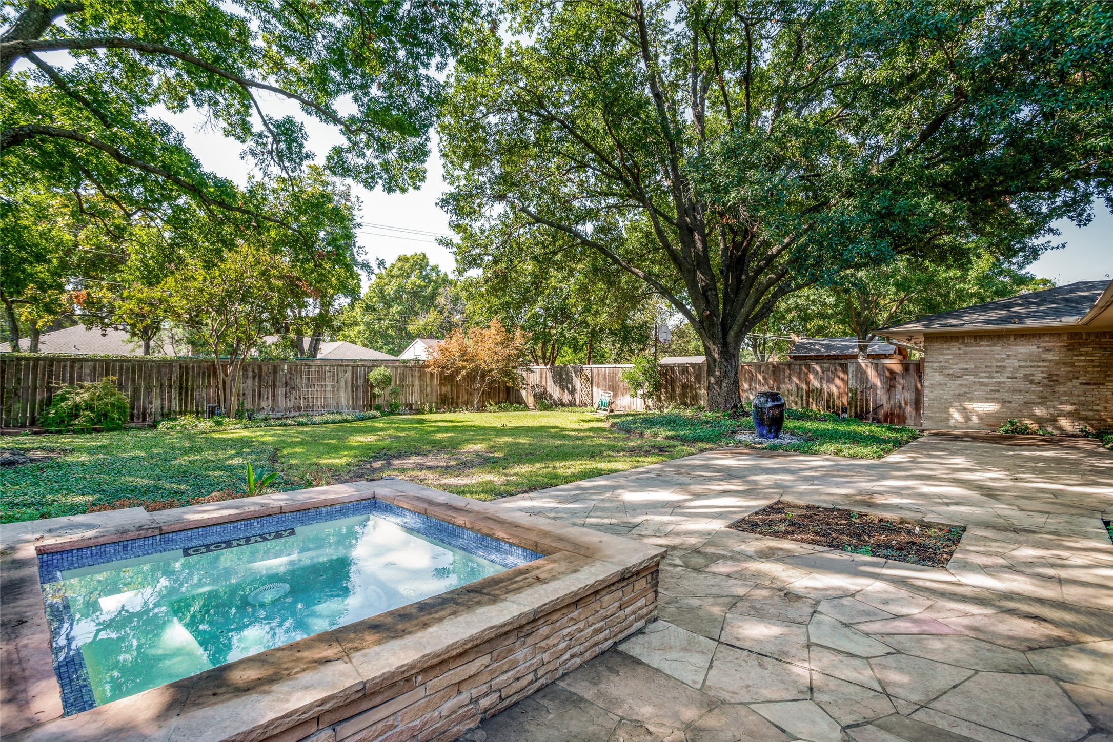 3740 Waldorf Drive Dallas TX 75229