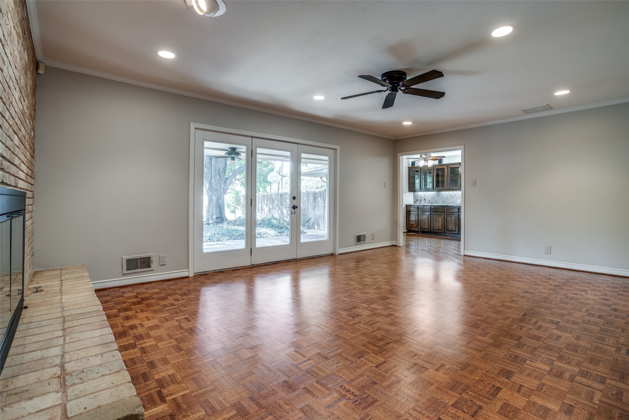 3740 Waldorf Drive Dallas TX 75229