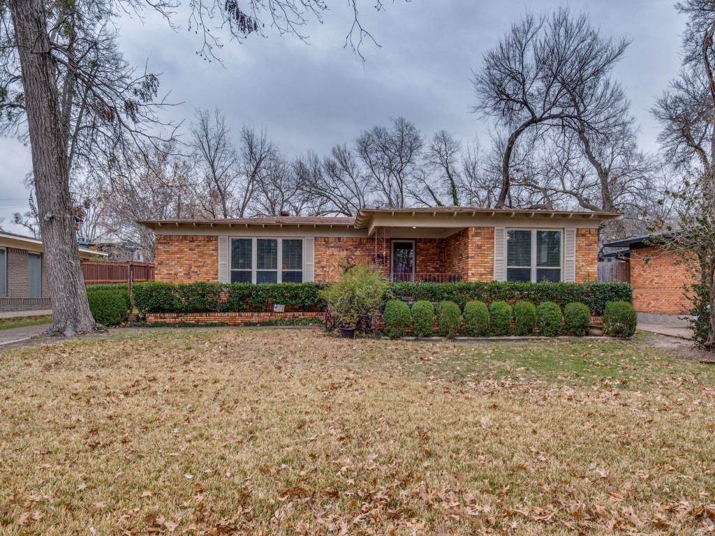 10422 Lake Gardens Drive Dallas TX 75218