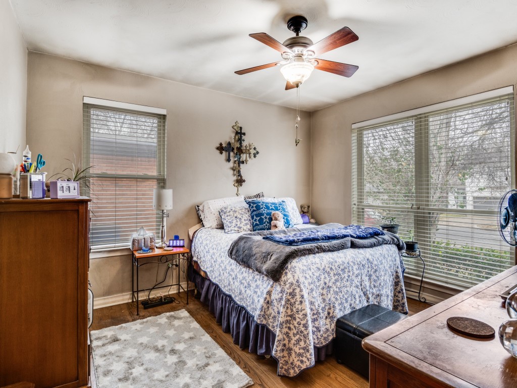 10422 Lake Gardens Drive Dallas TX 75218